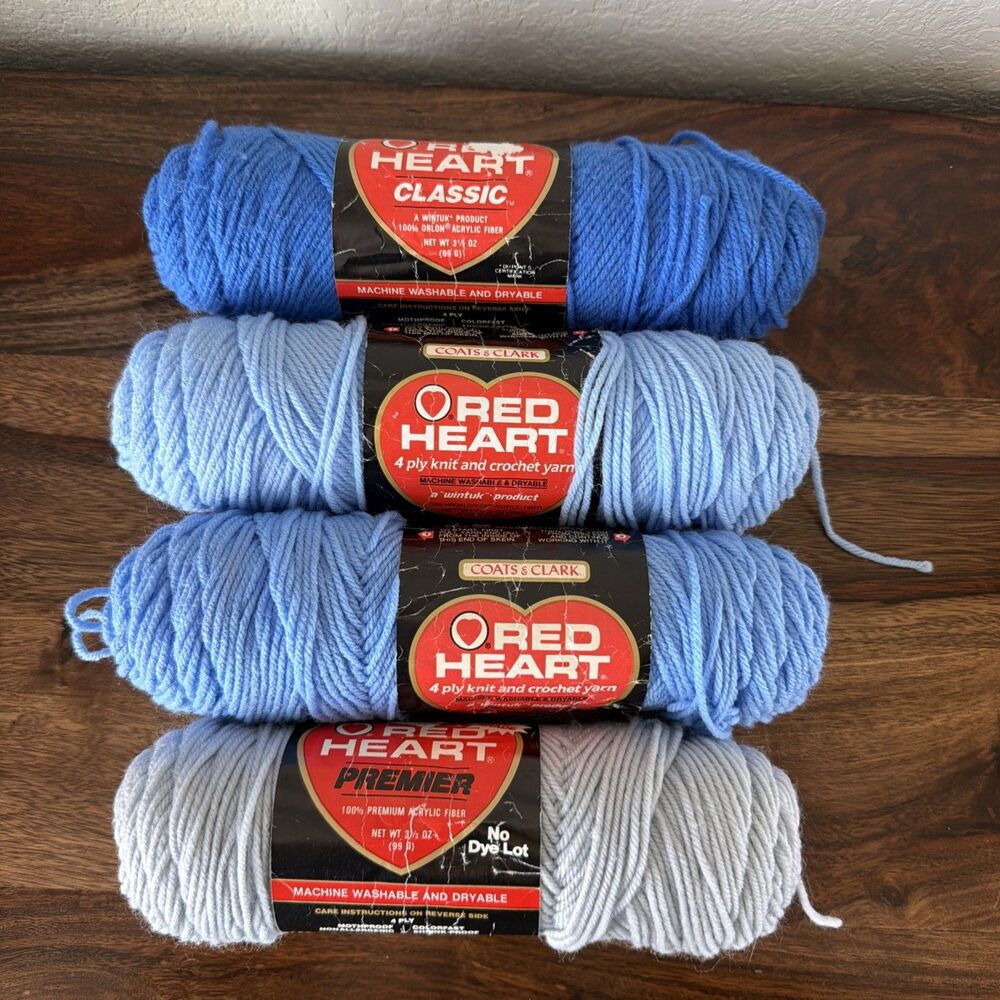 VINTAGE LOT 4 SKEINS RED HEART YARN Blues WORSTED WEIGHT HTF NEW